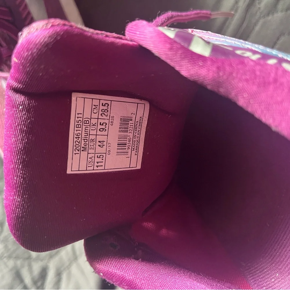 Brooks Women’s maroon Ghost 10 Sneakers